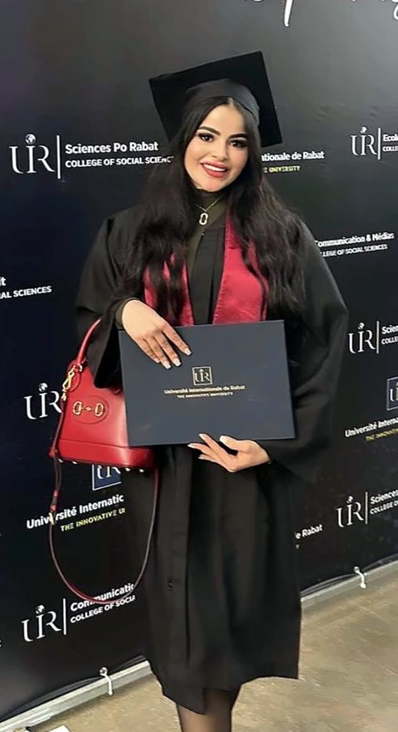 Maître Maroua Guennoun Hassani — entrega del diploma de máster, Universidad Internacional de Rabat